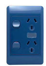 OM Series – Horizontal/Vertical Double Socket Outlets Switched 10/15 Amp 250V a.c.